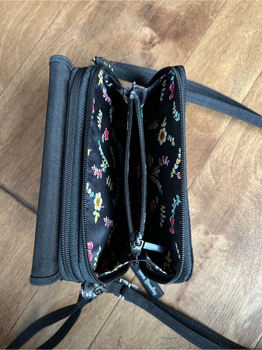 Vera Bradley Black Crossbody Wristlet Bag - Picture 5 of 10